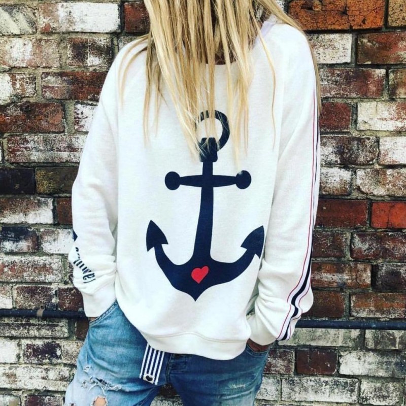 Distinctive Print Long Sleeve Sweatshirt