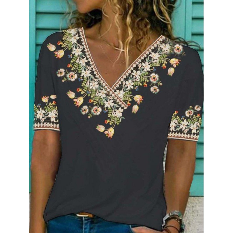 Retro Print V-Neck Short Sleeve Black Top