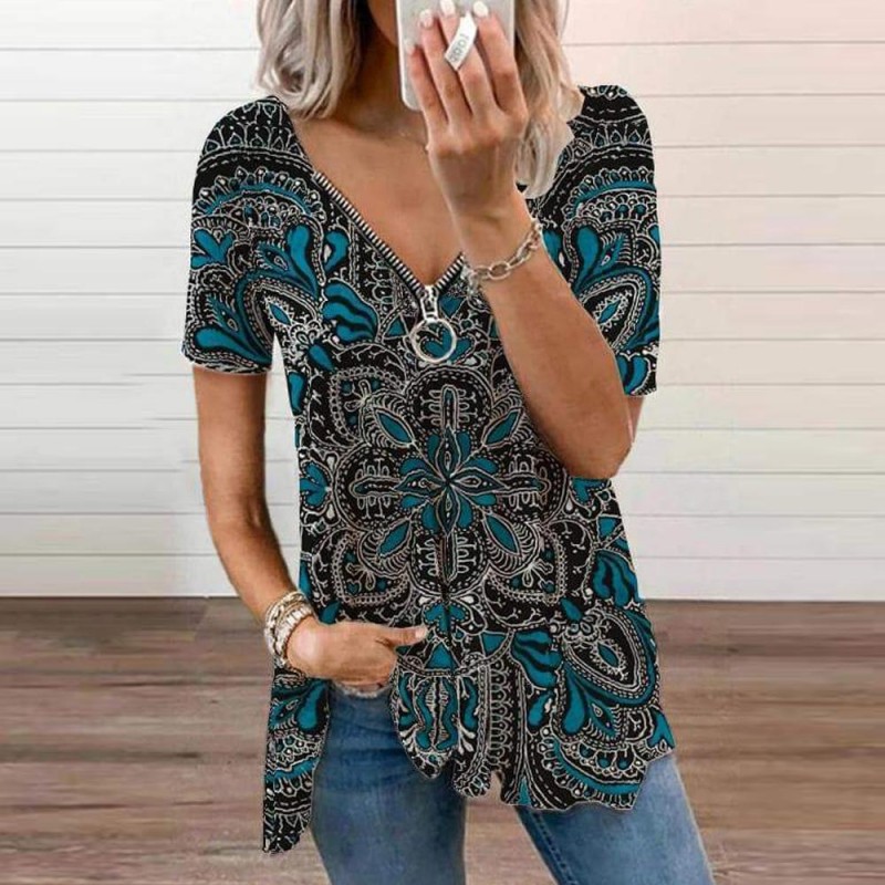 Chic Print Short Sleeve Top