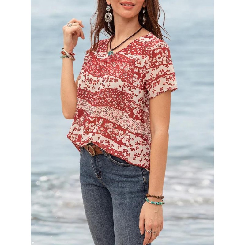 Chic Print V-Neck Short Sleeve Top