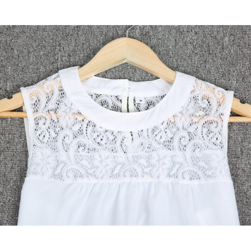 Chic Lace Trim Round Neck Sleeveless Top