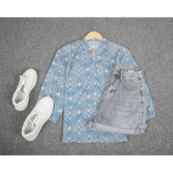 Retro Print 3/4 Sleeve Shirt