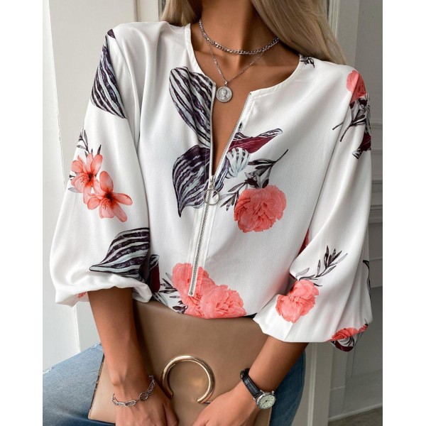 Glamorous Print V-Neck 3/4 Sleeve Top