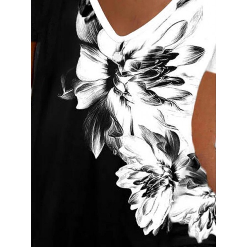 Chic V-Neck Short Sleeve Print Tee